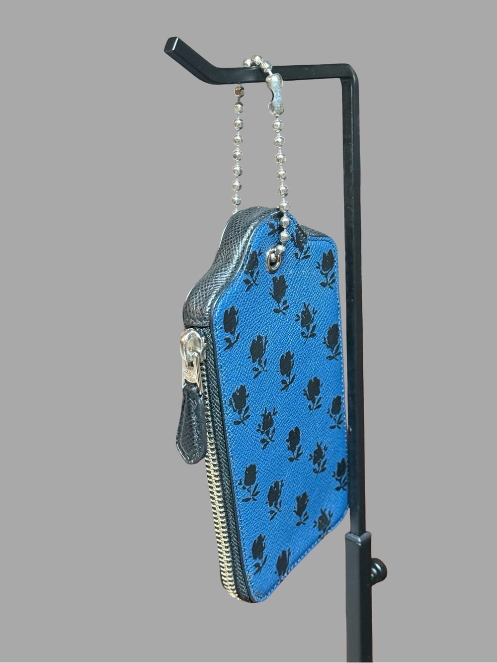 Rare Coach Blue Badlands Floral Print Hangtag Pouch Case Charm 52928 6.5inx3.5in - Picture 3 of 5